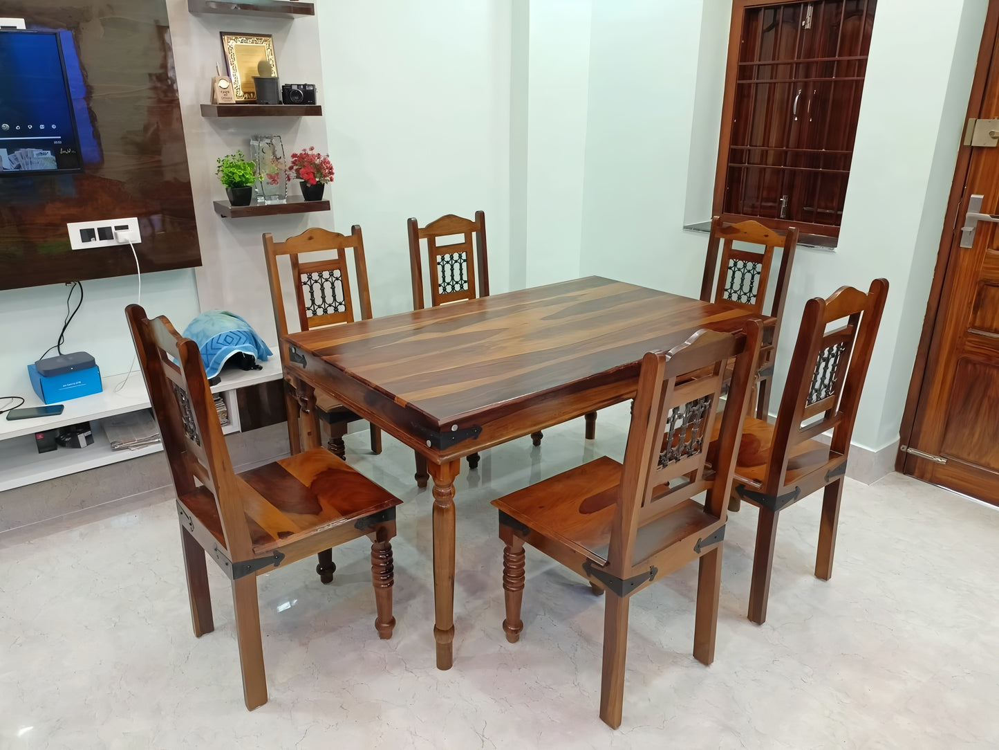 Classic Handcrafted Sheesham Wood Dining Table Set (6 Seater)