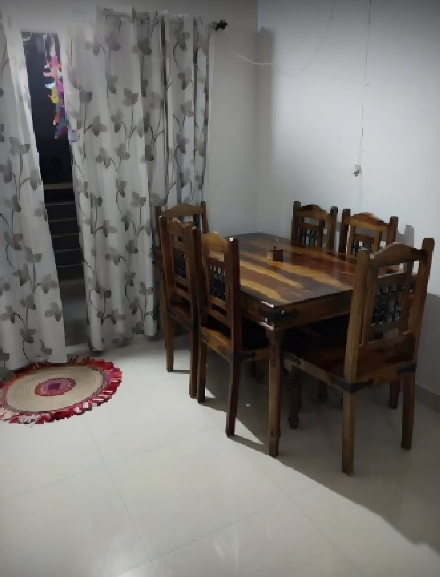 Classic Handcrafted Sheesham Wood Dining Table Set (6 Seater)